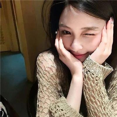 湖畔的女人们